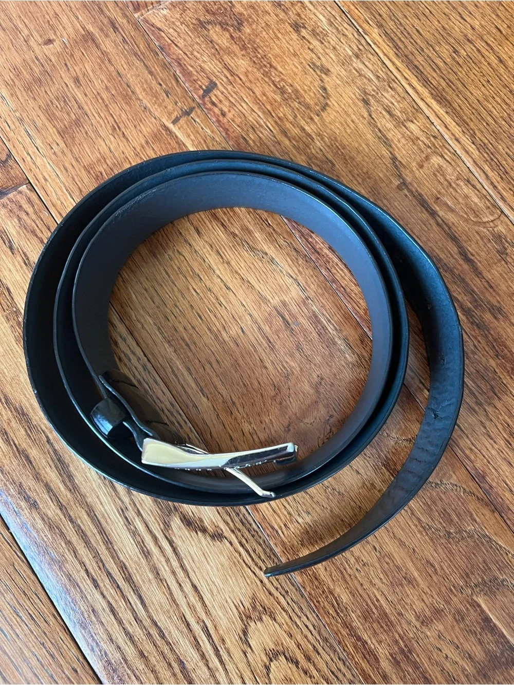 Hugo Boss Belt Men’s 100% Leather with Silver-Tone Buckle Black Size 44/115